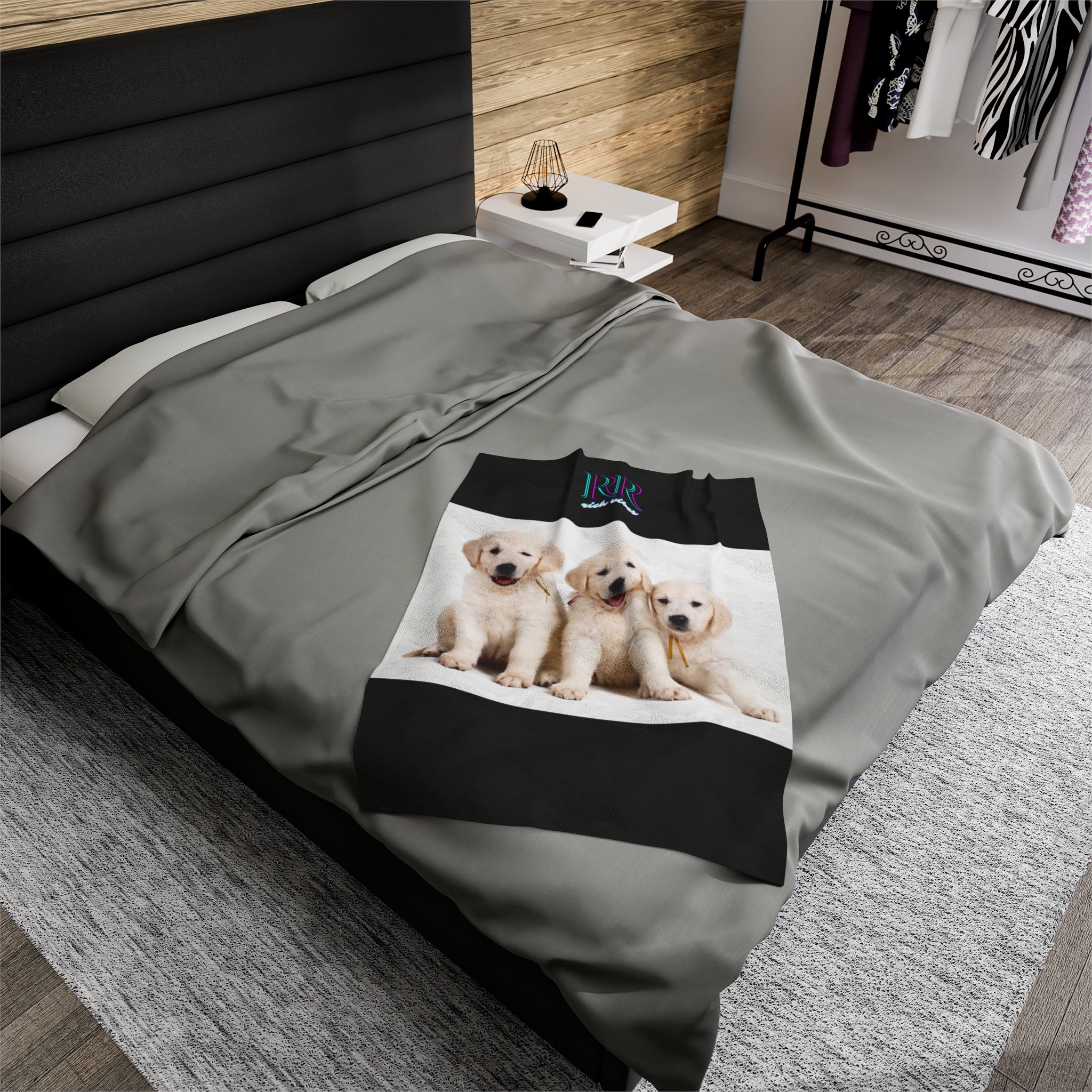Rich Vibes RR Three White Retriever Pups - Velveteen Plush Blanket Black