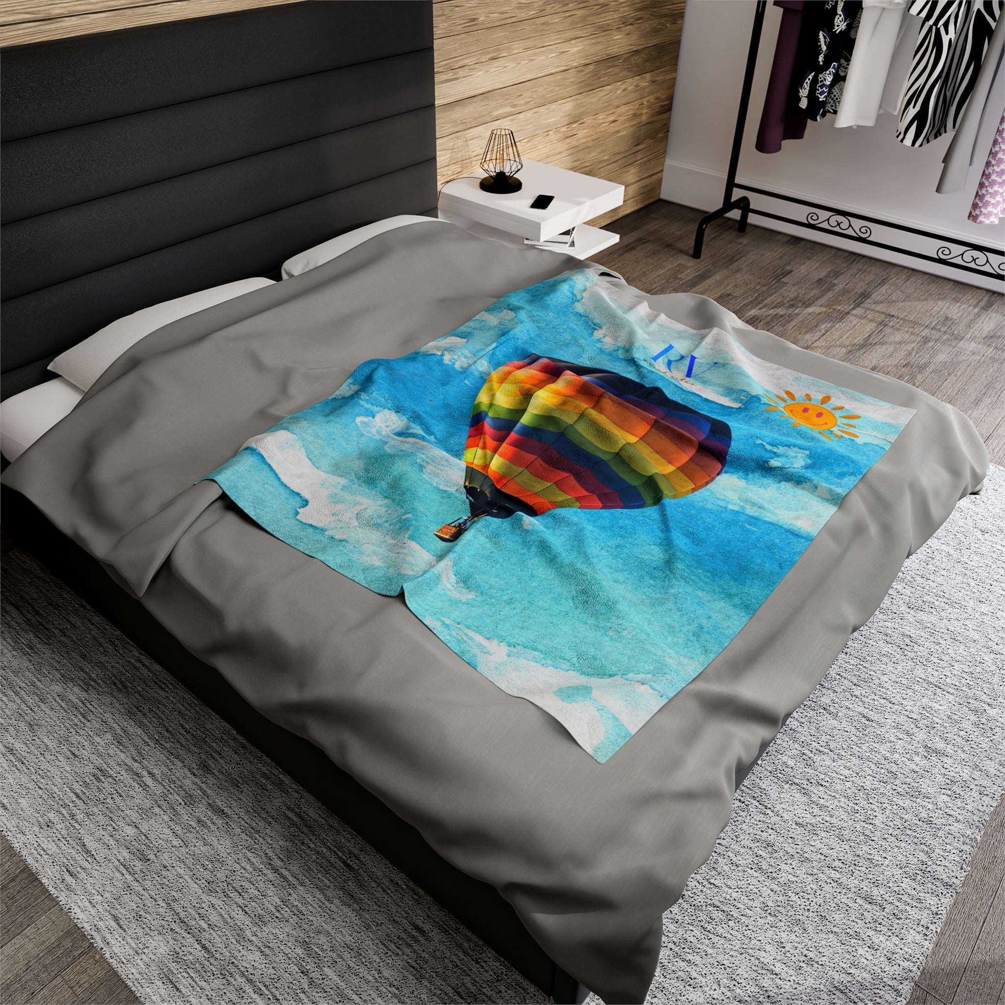 RV Multi- Colored Air Balloon Smiley Sunshine - Velveteen Plush Blanket