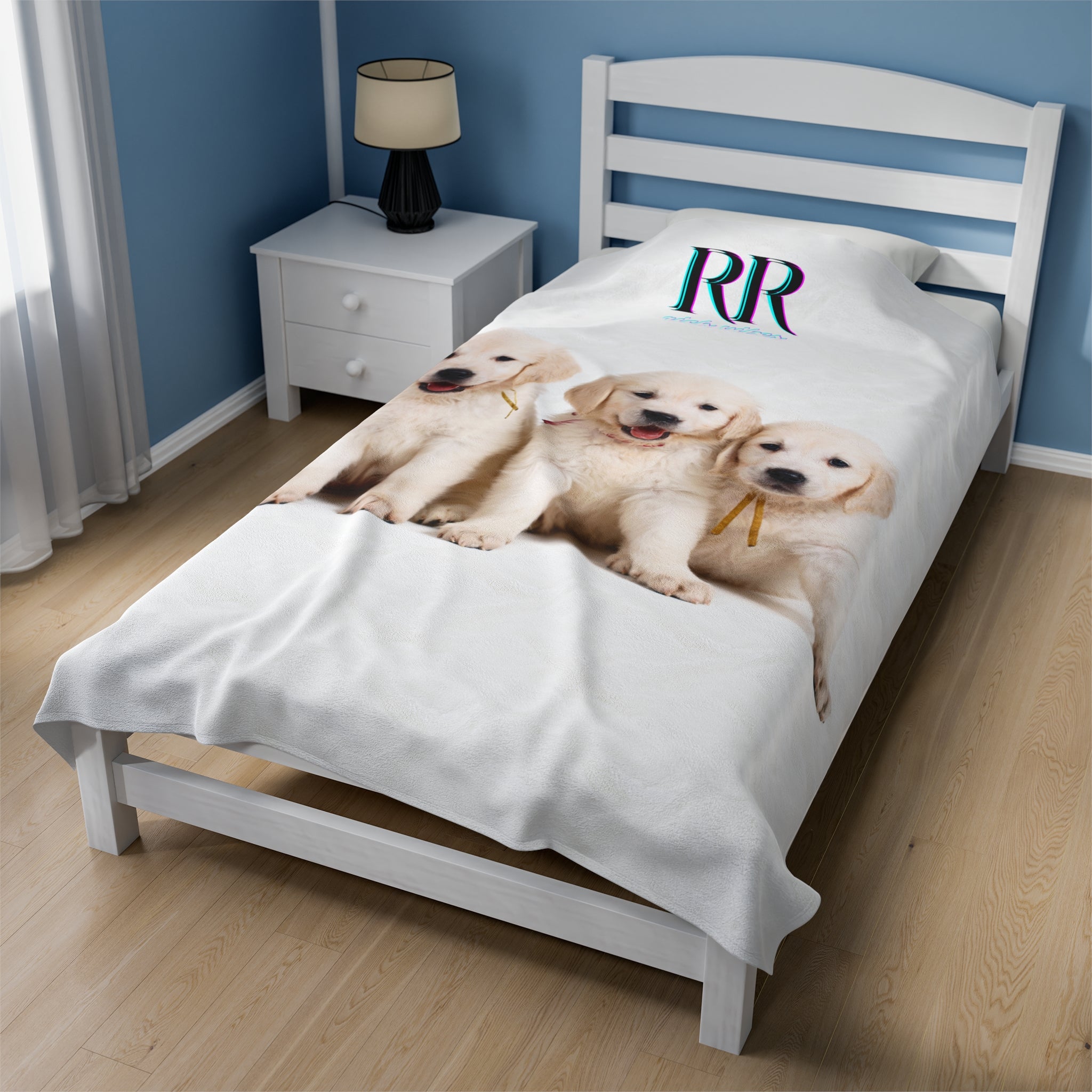 Rich Vibes RR Three White Retriever Pups - Velveteen Plush Blanket White