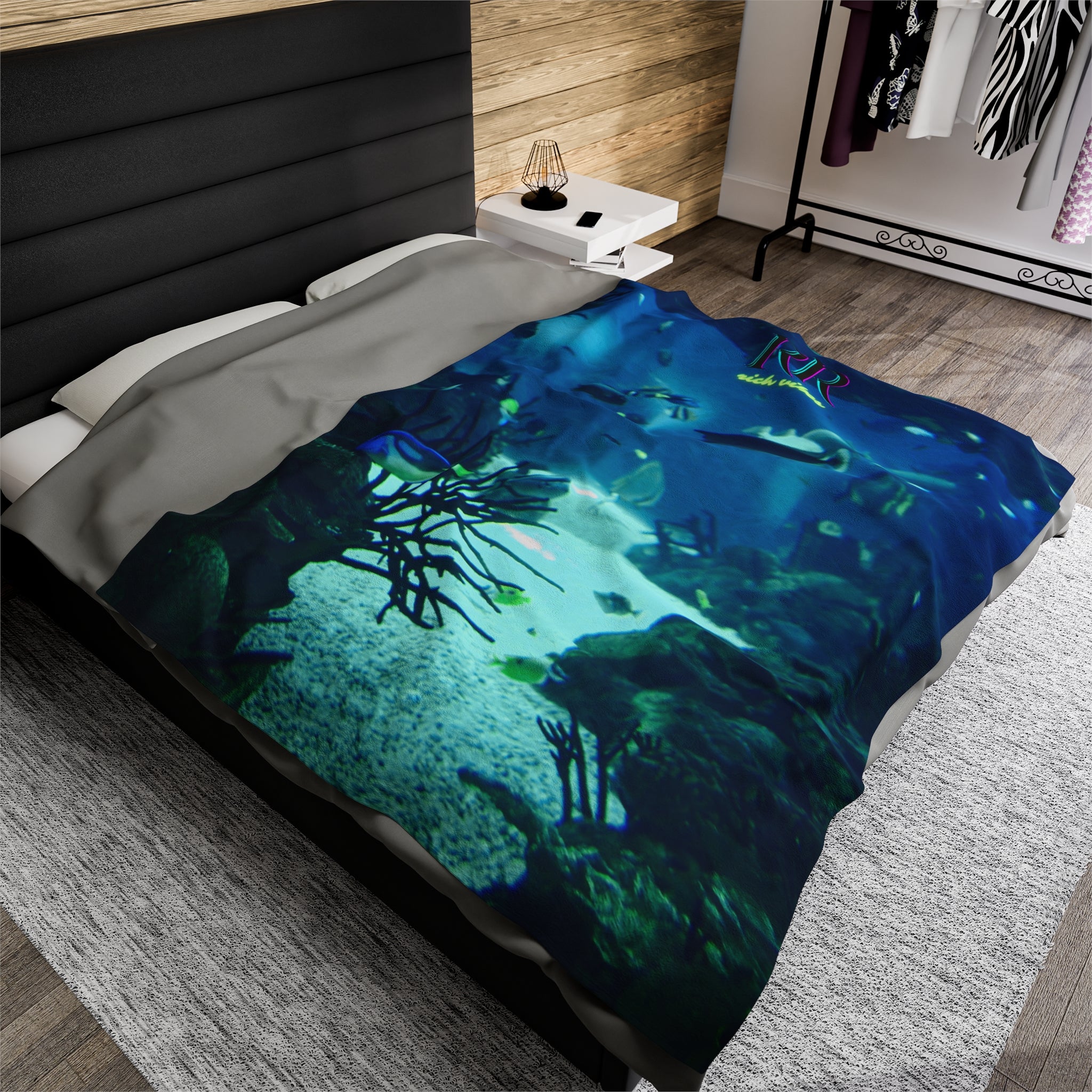 Rich Vibes Volt RR Blue Ocean Coral Reef  - Velveteen Plush Blanket