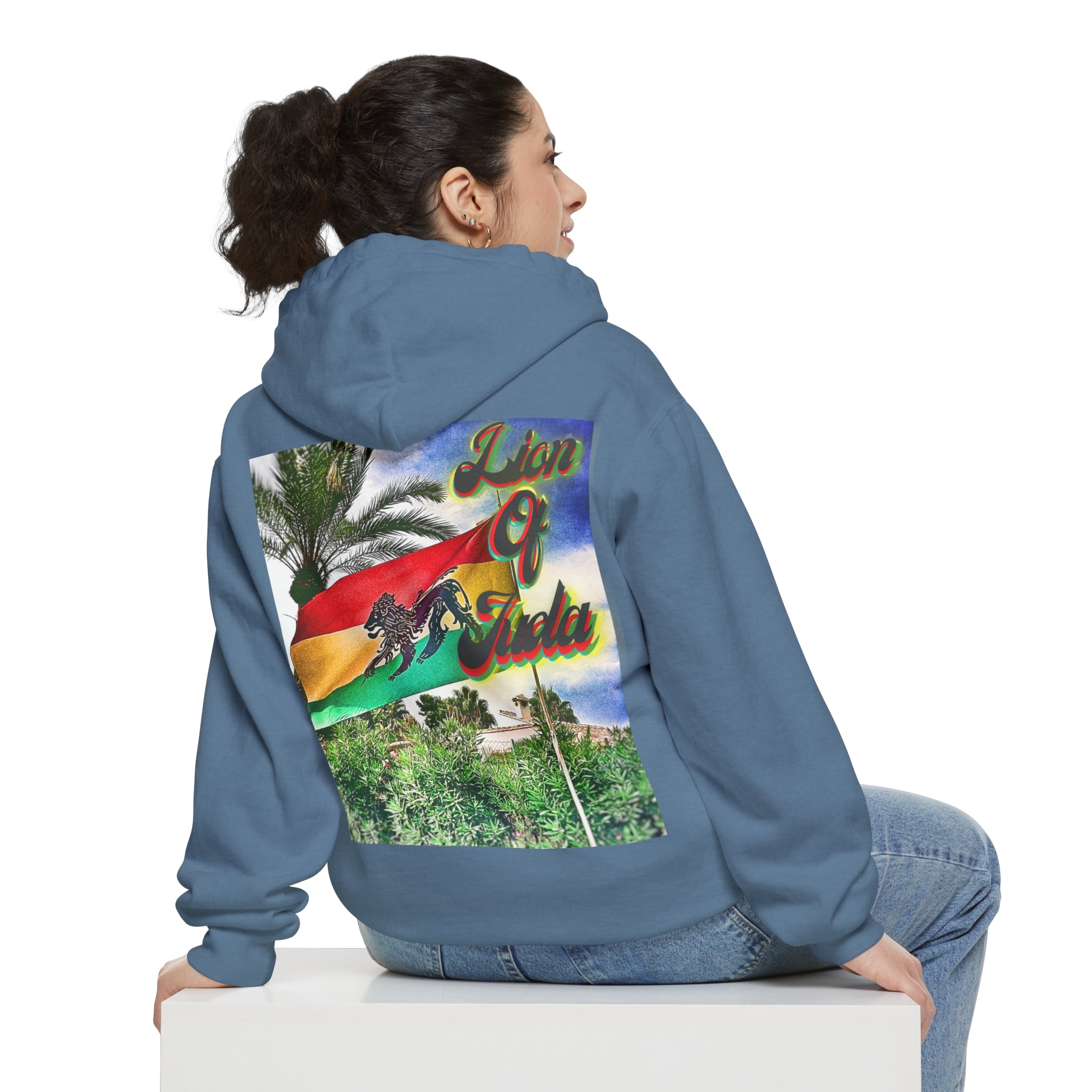 Jamaica Lion Of Judah Flag Blue Jean - Garment-Dyed Hoodie