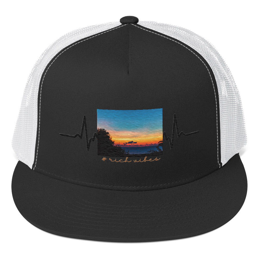 RV5 Rich Vibes Summer Sunset Pulse - Trucker Cap