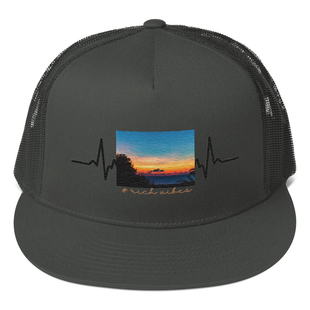 RV5 Rich Vibes Summer Sunset Pulse - Trucker Cap