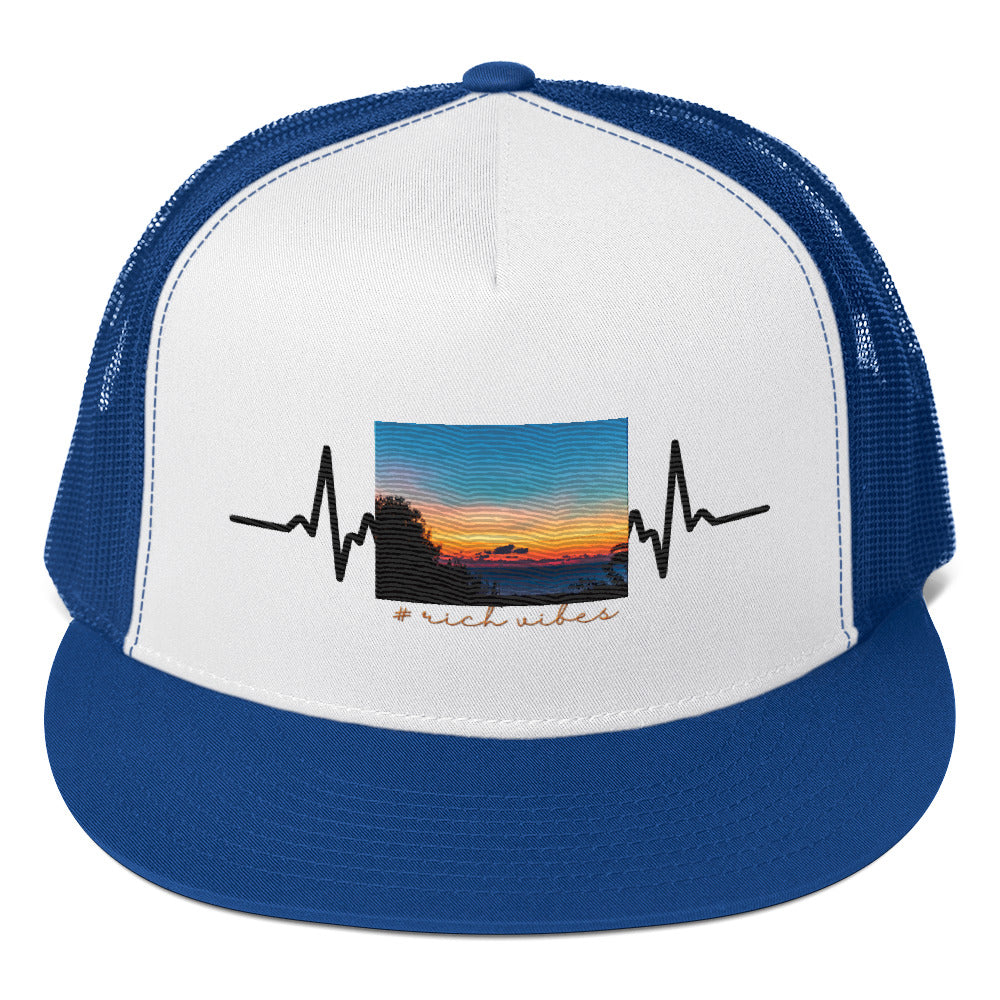 RV5 Rich Vibes Summer Sunset Pulse - Trucker Cap