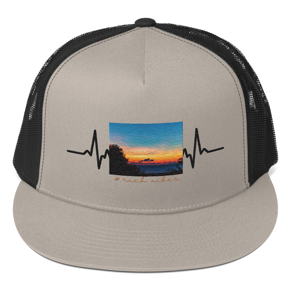 RV5 Rich Vibes Summer Sunset Pulse - Trucker Cap