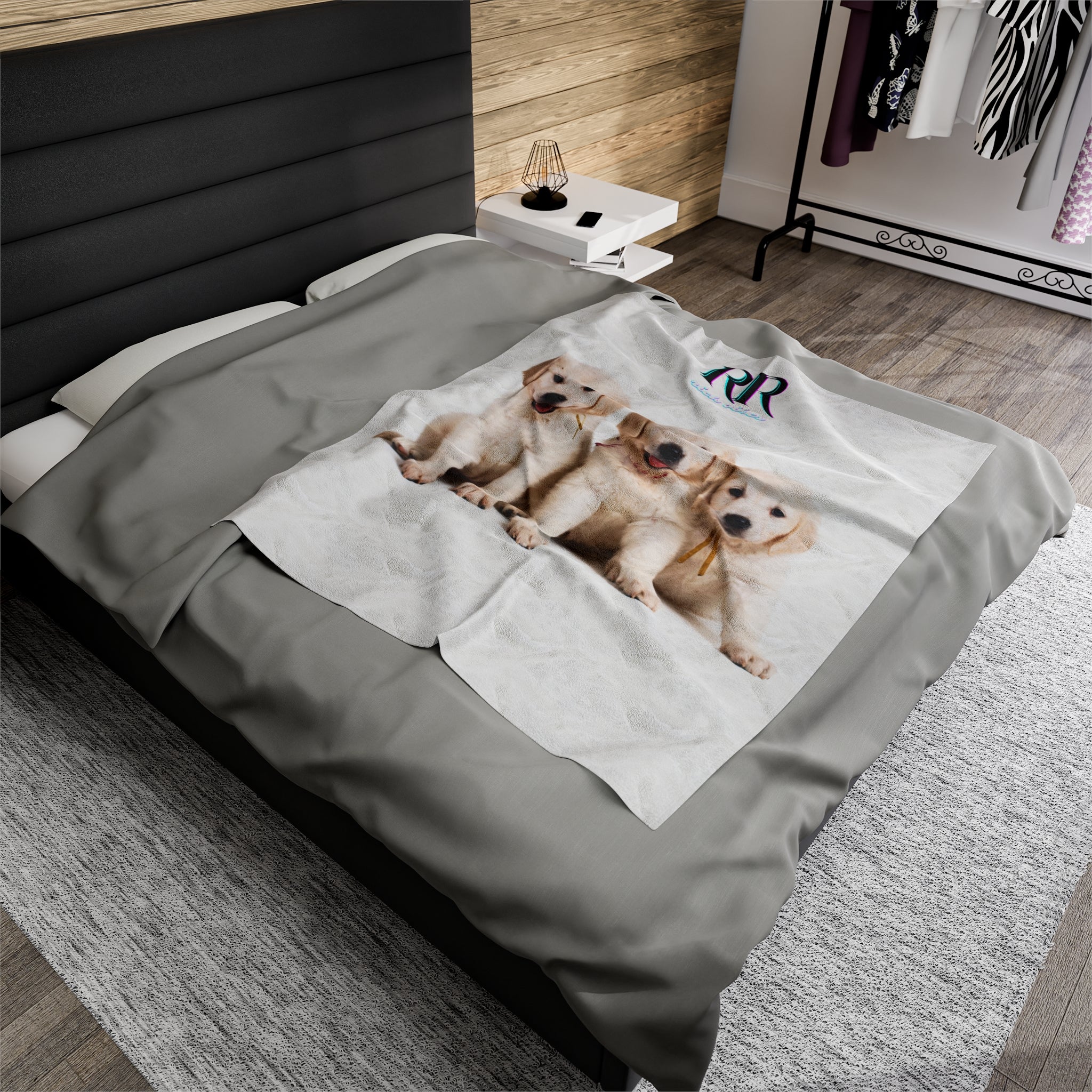 Rich Vibes RR Three White Retriever Pups - Velveteen Plush Blanket White