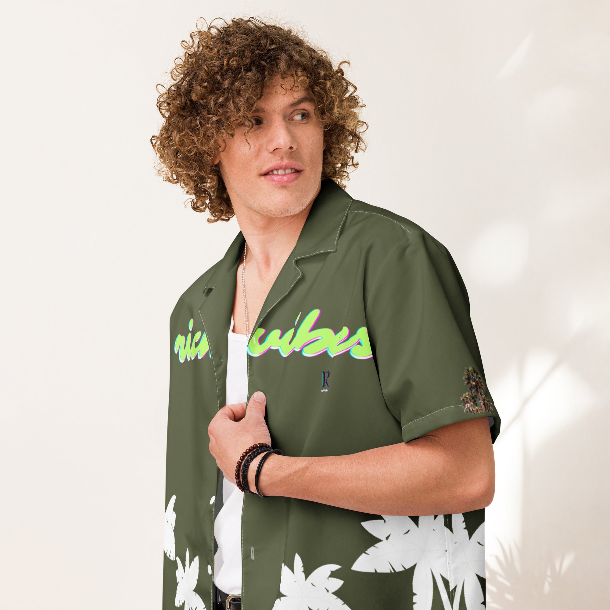 Rich Vibes Tropical Saratoga Green&White Palms Jungle Tiger - Unisex button shirt w/ white button