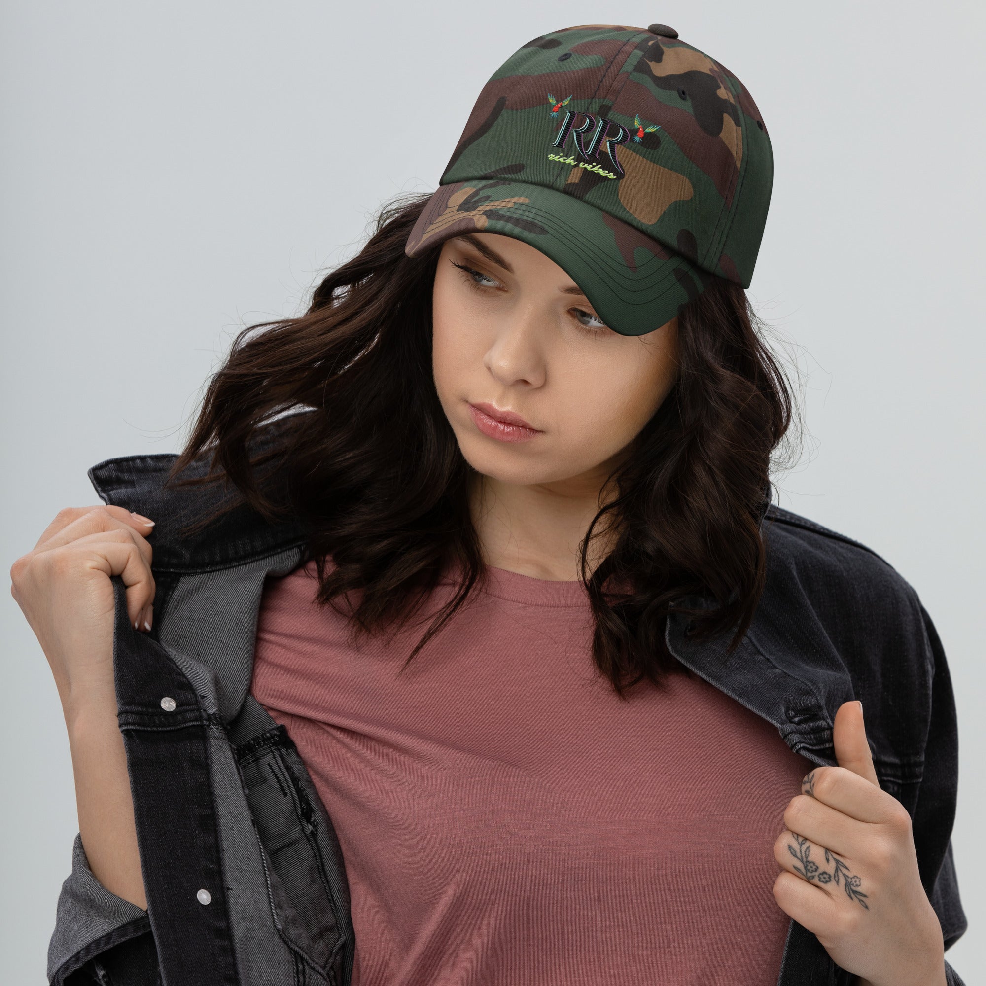 Rich Vibes RR Volt Logo - Dad hat Camo