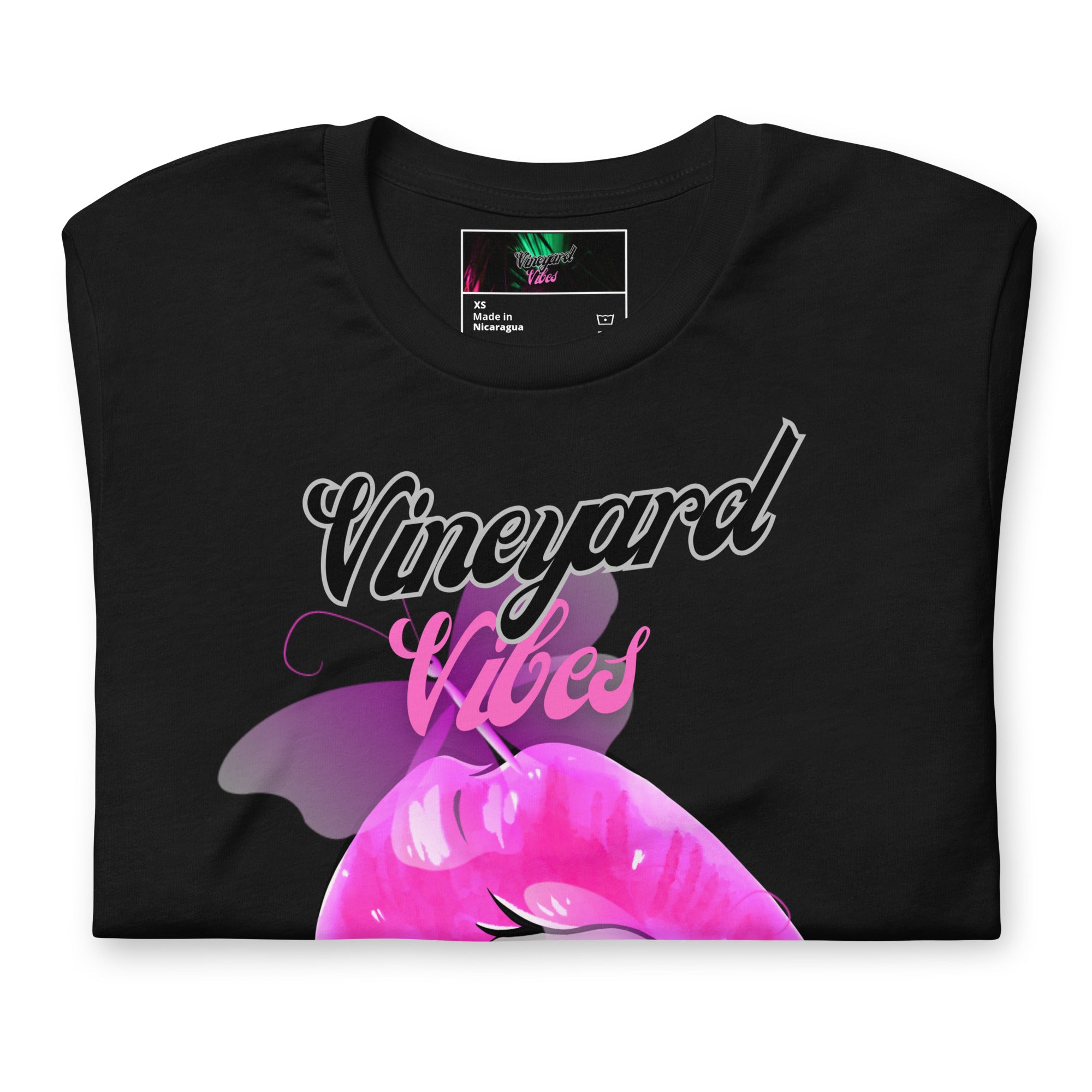 Vineyard Vibes Tropical Pink Print Diva Kiss - Unisex t-shirt Black
