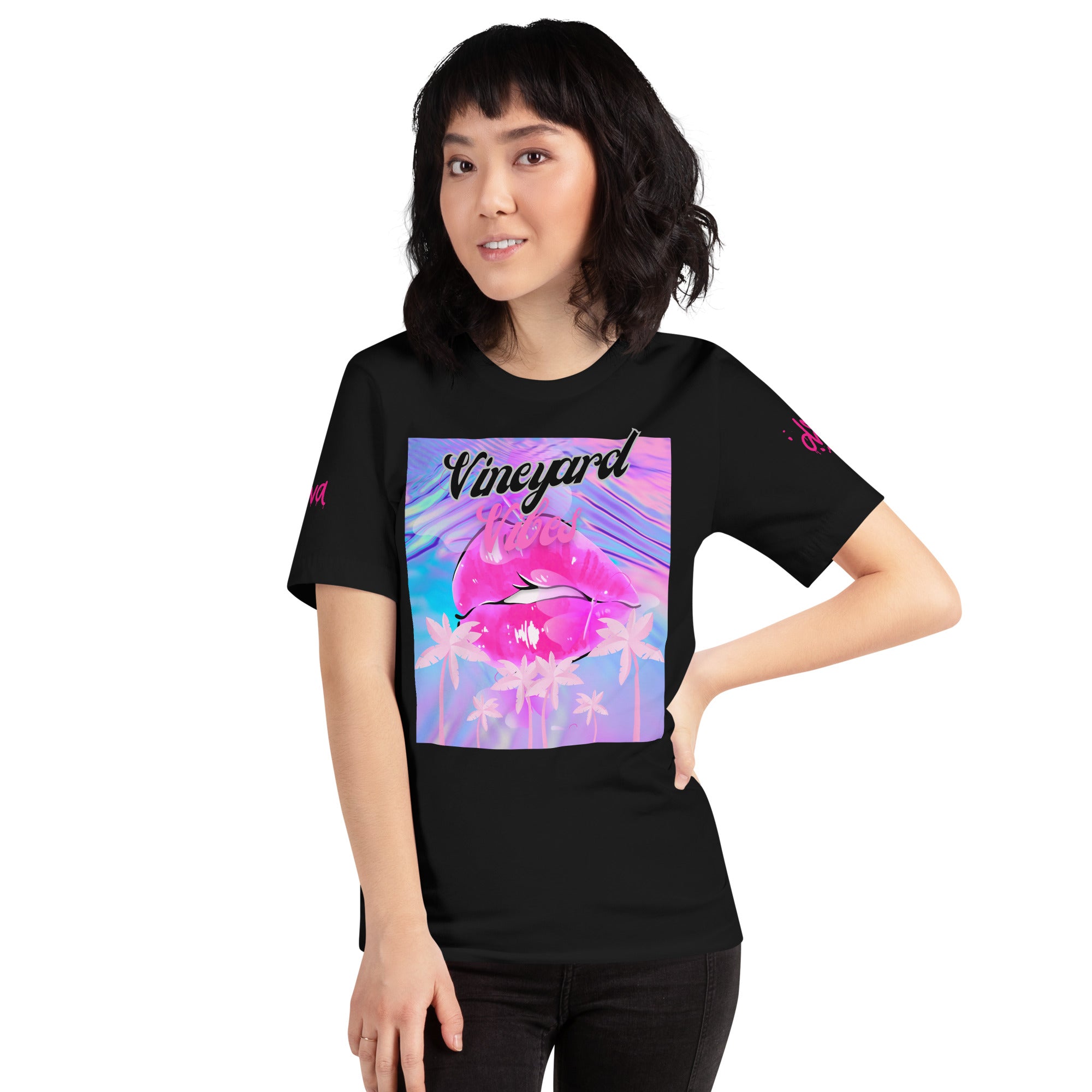 Vineyard Vibes Pink Palm Tree Print Diva Kiss - Unisex t-shirt