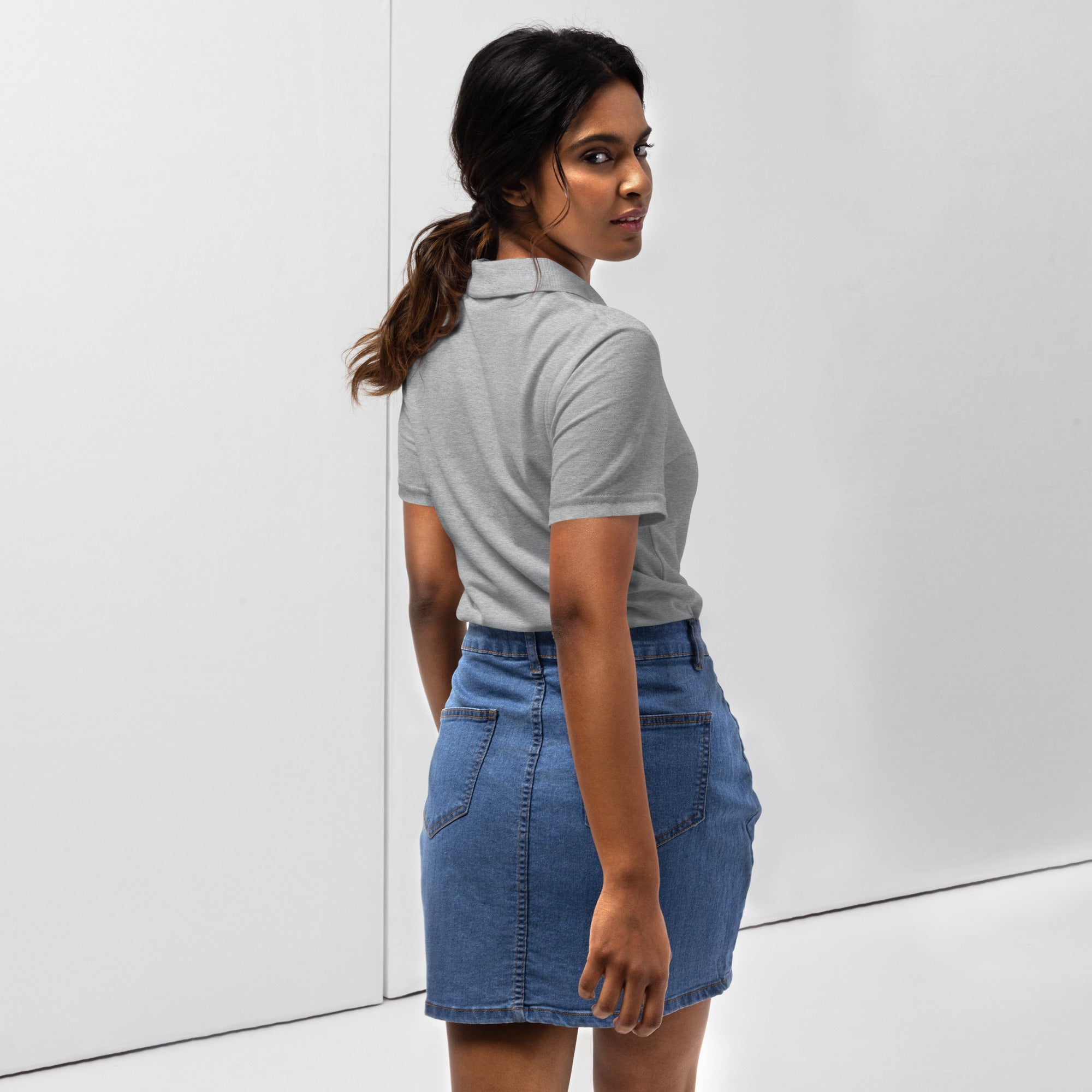 Rich Vibes RV Logo - Women’s pique polo shirt