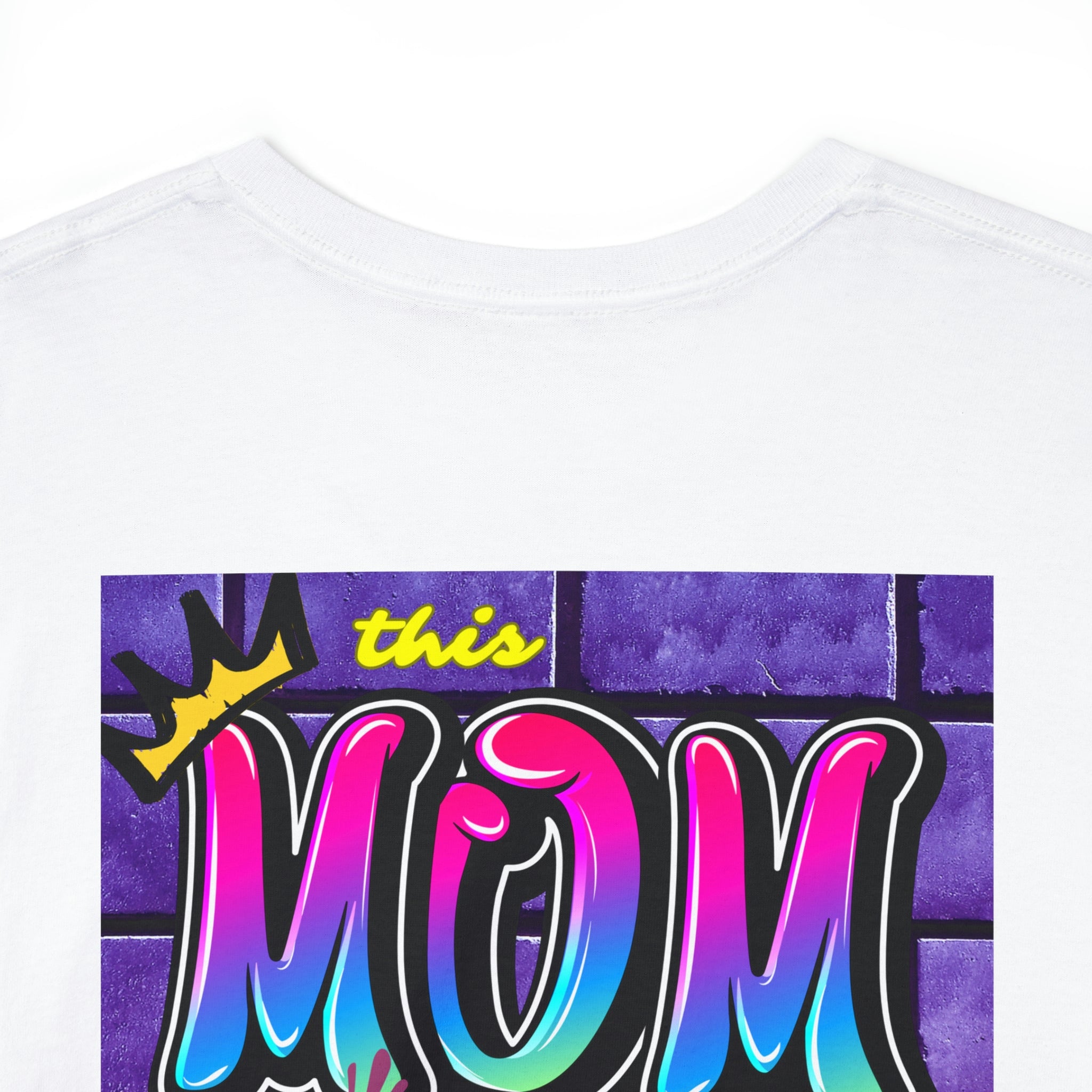 This MOM IS DA DOMB - 90s Retro - Heavy T-Shirt