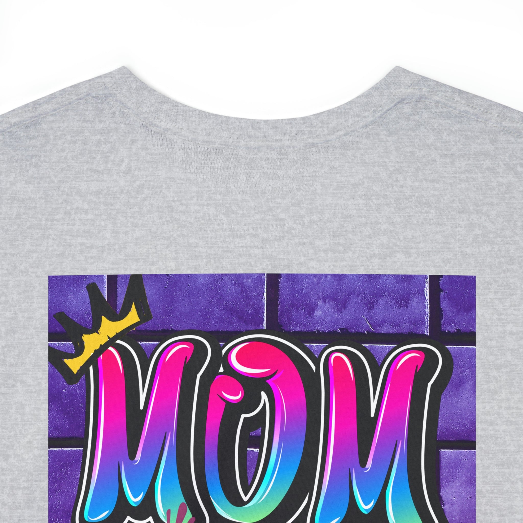 MOM IS DA DOMB - 90s Retro - Heavy T-Shirt