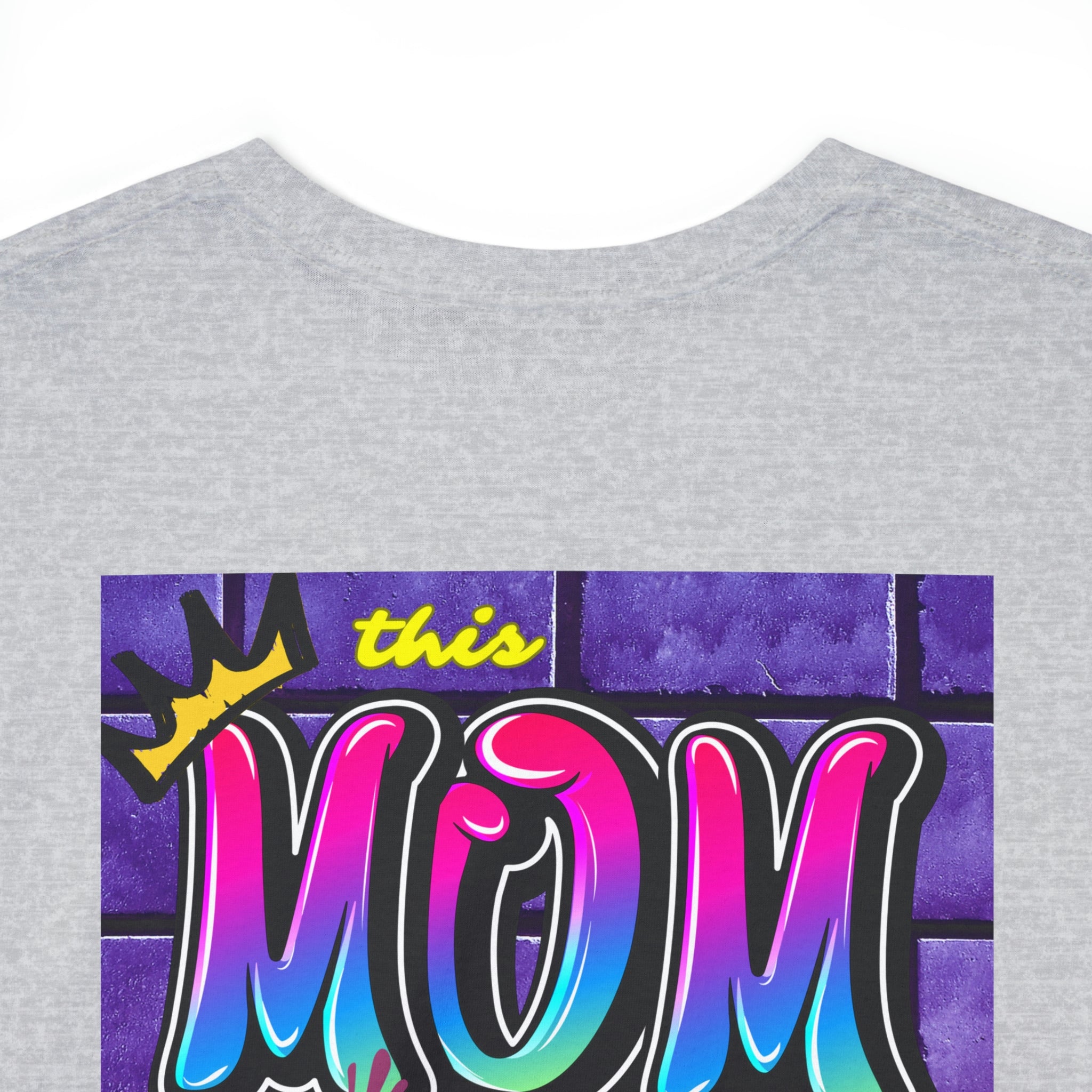 This MOM IS DA DOMB - 90s Retro - Heavy T-Shirt