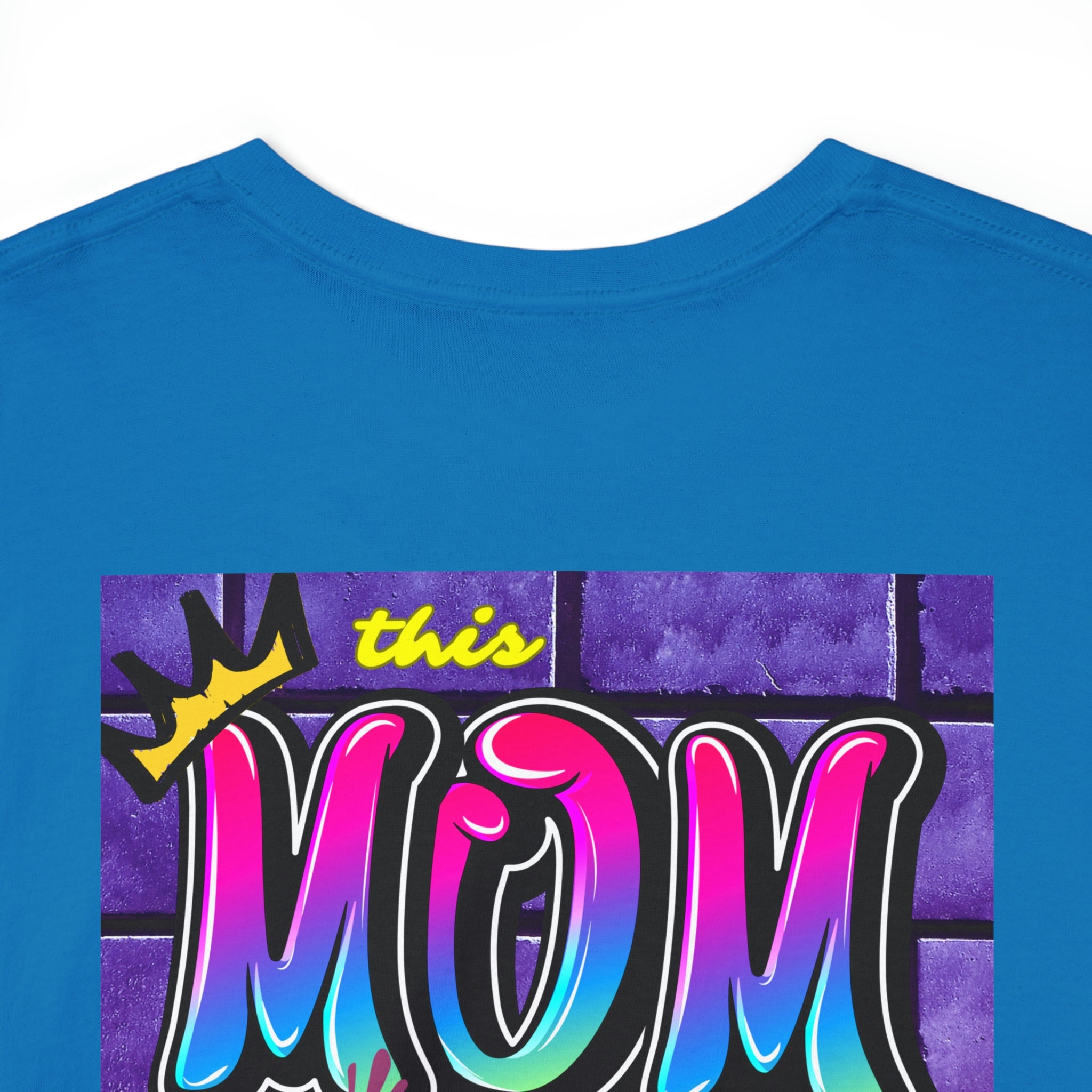 This MOM IS DA DOMB - 90s Retro - Heavy T-Shirt