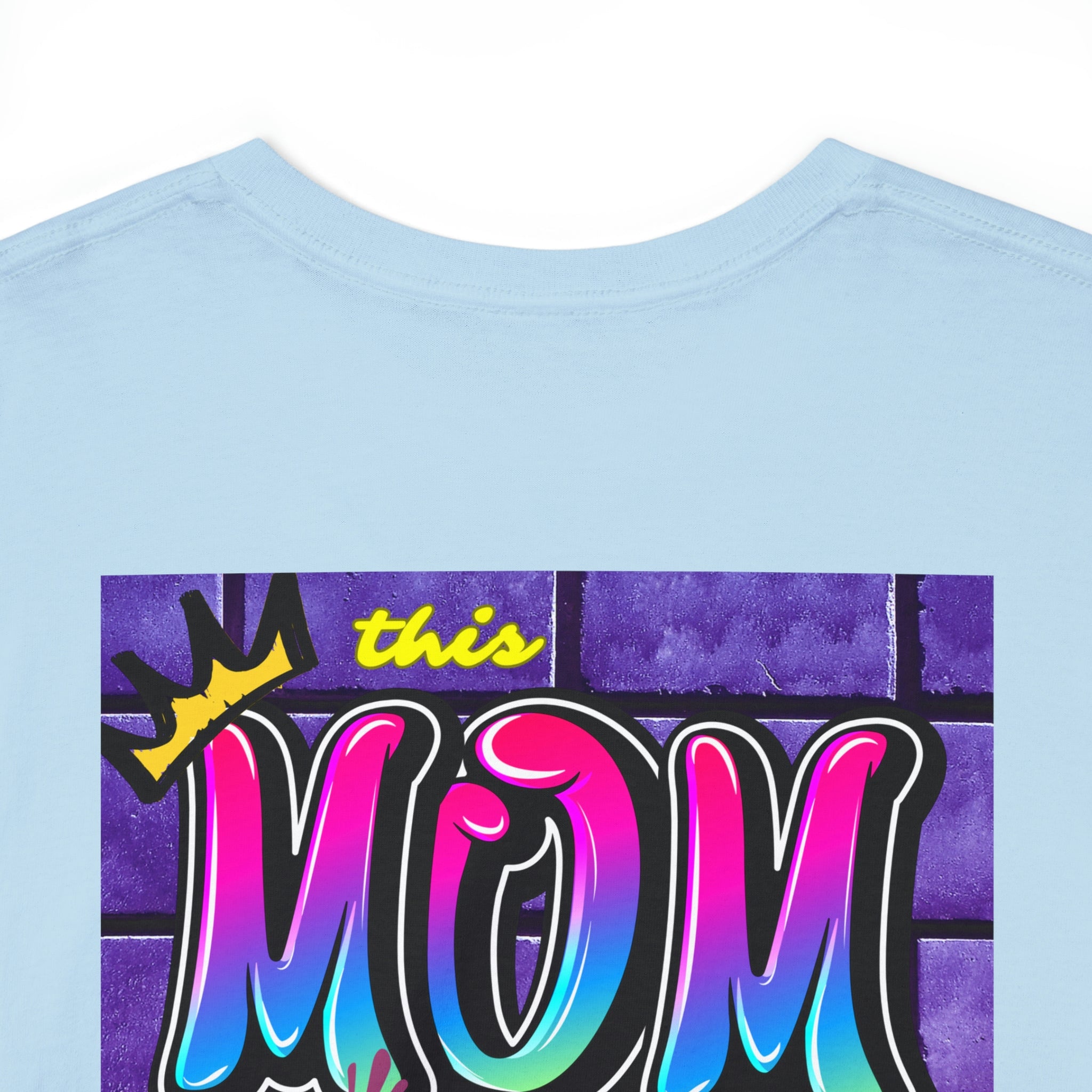 This MOM IS DA DOMB - 90s Retro - Heavy T-Shirt